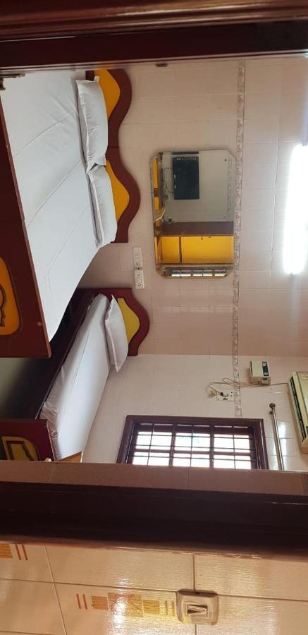 Charminar Residency Villa Chennai Room photo